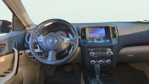 2014 Nissan Maxima SV