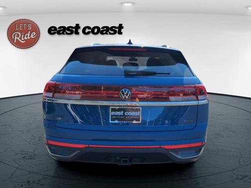 2025 Volkswagen Atlas Cross Sport 2.0T SE w/Technology