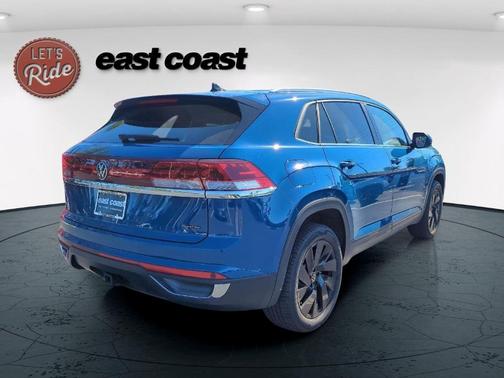 2025 Volkswagen Atlas Cross Sport 2.0T SE w/Technology