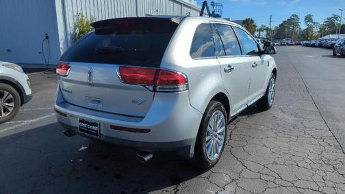 2011 Lincoln MKX Base