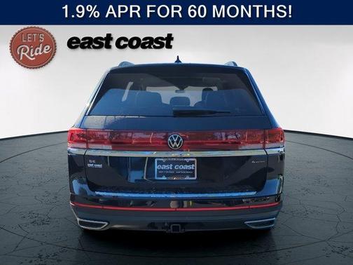 Deep Black Pearl Effect 2026 Volkswagen Atlas 2.0T SE W/TECHNOLOGY