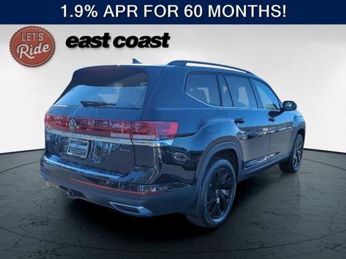 Deep Black Pearl Effect 2026 Volkswagen Atlas 2.0T SE W/TECHNOLOGY