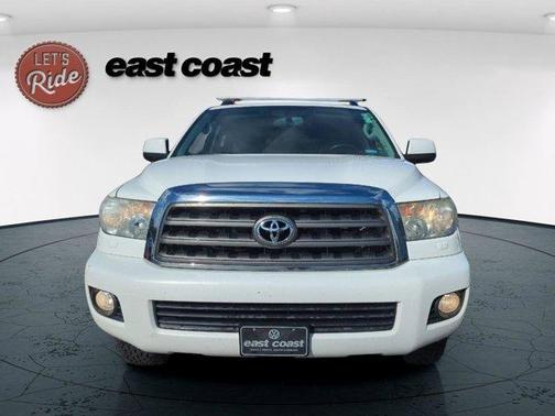 2016 Toyota Sequoia SR5