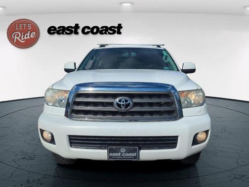 2016 Toyota Sequoia SR5