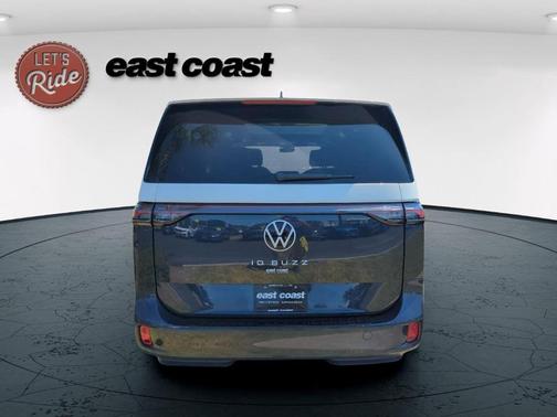 2025 Volkswagen ID. Buzz Pro S Plus
