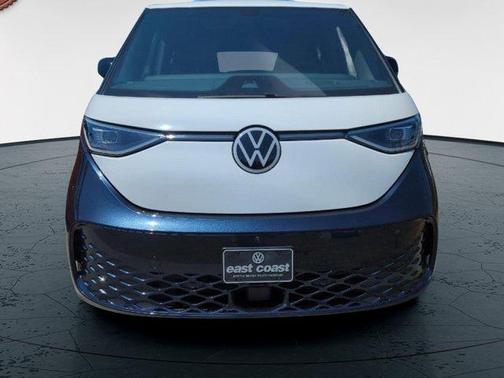 2025 Volkswagen ID. Buzz Pro S Plus