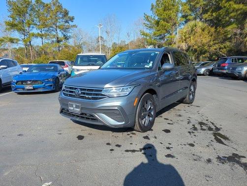 2023 Volkswagen Tiguan 2.0T SE