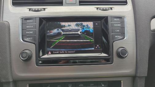 2015 Volkswagen Golf Auto TSI SE