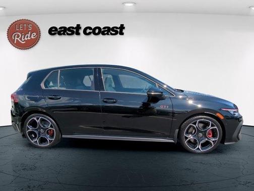 2025 Volkswagen Golf GTI 2.0T Autobahn