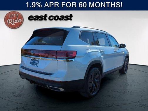 Opal White Pearl 2026 Volkswagen Atlas 2.0T SE W/TECHNOLOGY