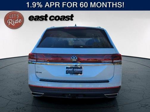 Opal White Pearl 2026 Volkswagen Atlas 2.0T SE W/TECHNOLOGY