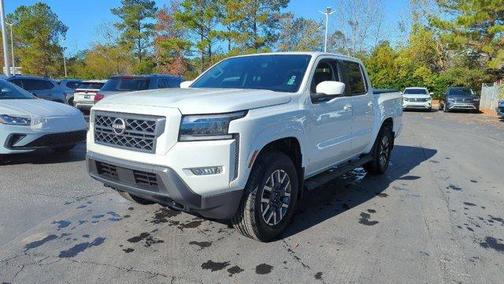 2024 Nissan Frontier SL