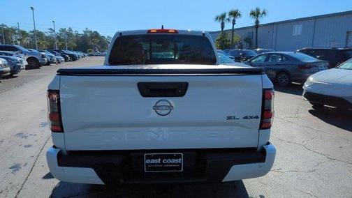 2024 Nissan Frontier SL