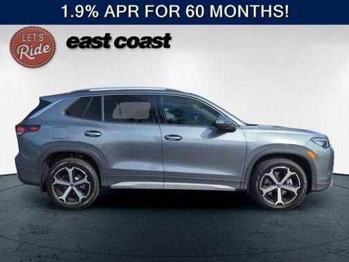 Platinum Gray Metallic 2026 Volkswagen Tiguan 2.0T SE