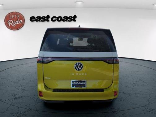 2025 Volkswagen ID. Buzz Pro S Plus