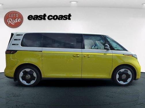 2025 Volkswagen ID. Buzz Pro S Plus