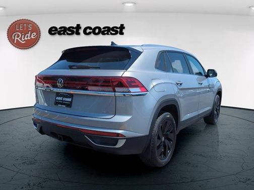 Silver Mist Metallic 2026 Volkswagen Atlas Cross Sport 2.0T SE W/TECHNOLOGY