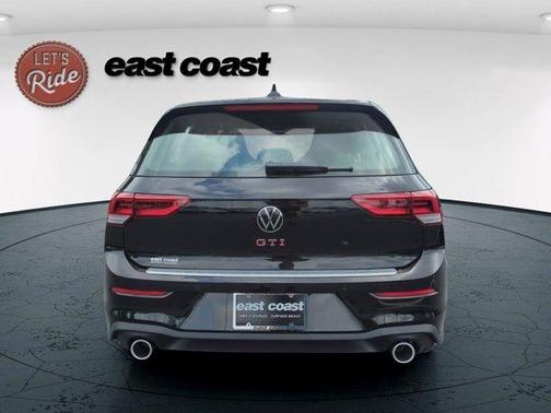 2025 Volkswagen Golf GTI 2.0T SE