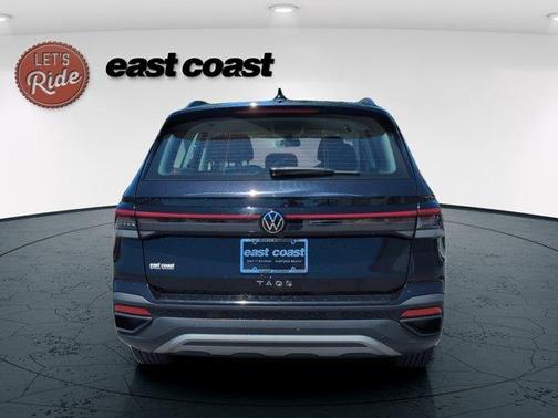 Deep Black Pearl Effect 2025 Volkswagen Taos 1.5T S