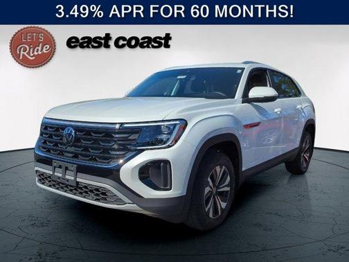 Opal White Pearl 2026 Volkswagen Atlas Cross Sport 2.0T SE