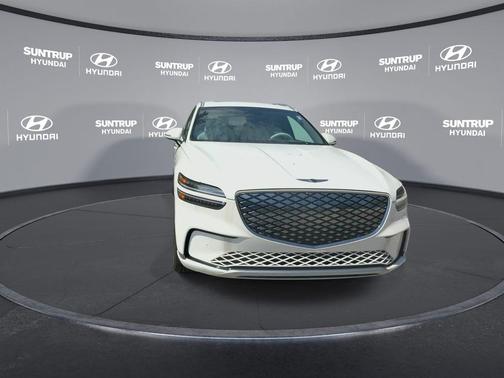 2026 Genesis Electrified GV70 Standard