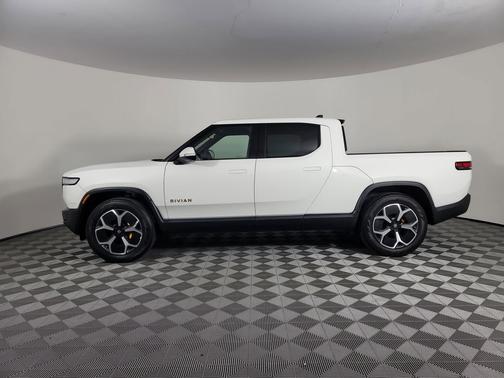 2022 Rivian R1T Adventure
