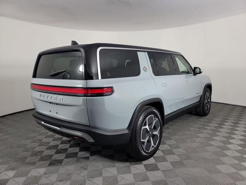 Limestone 2024 Rivian R1S Adventure Package