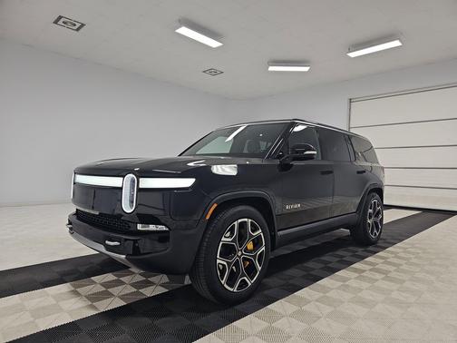 Midnight 2024 Rivian R1S Adventure Quad Motor Large Pack