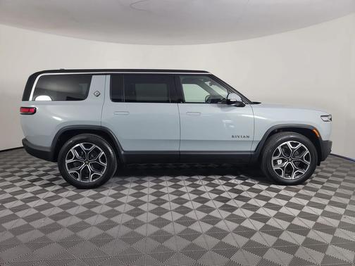 Limestone paint 2025 Rivian R1S Adventure trim