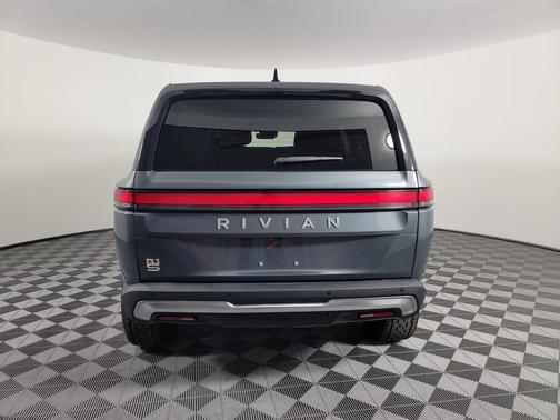 2023 Rivian R1S Adventure