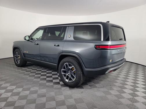 2023 Rivian R1S Adventure