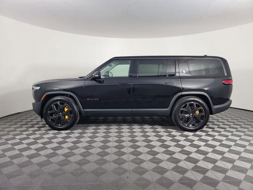 2025 Rivian R1S Ascend Tri Motor Max Pack