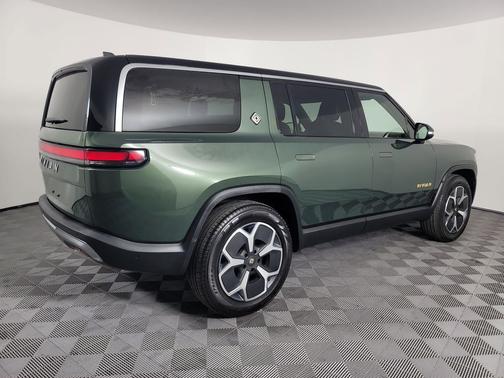 2024 Rivian R1S Adventure Quad Motor Large Pack