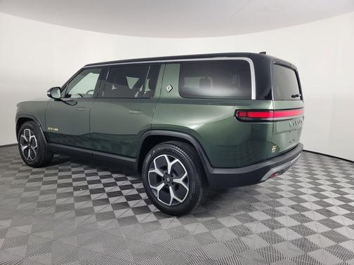 2024 Rivian R1S Adventure Quad Motor Large Pack