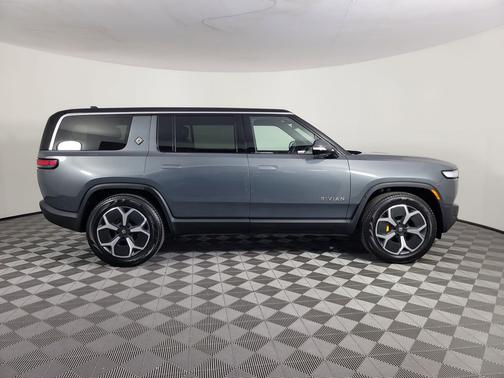 El Cap Granite 2024 Rivian R1S Adventure Quad Motor Large Pack