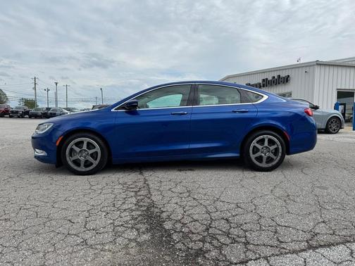 2015 Chrysler 200 C