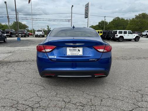 2015 Chrysler 200 C