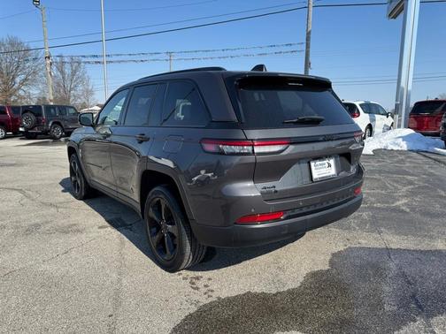 2023 Jeep Grand Cherokee Altitude