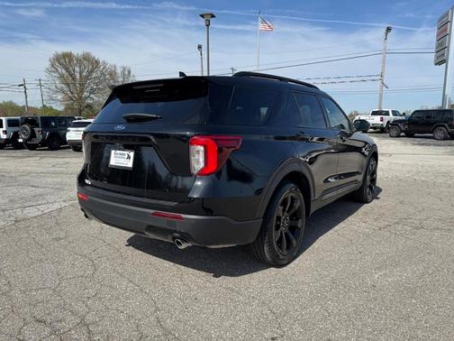 2023 Ford Explorer ST-Line