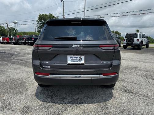 2022 Jeep Grand Cherokee Laredo