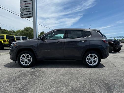 2024 Jeep Compass Sport