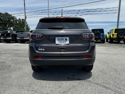 2024 Jeep Compass Sport