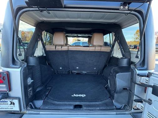 2012 Jeep Wrangler Unlimited Sahara