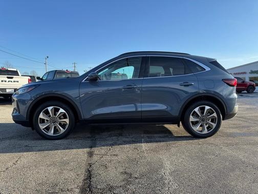 2025 Ford Escape Platinum