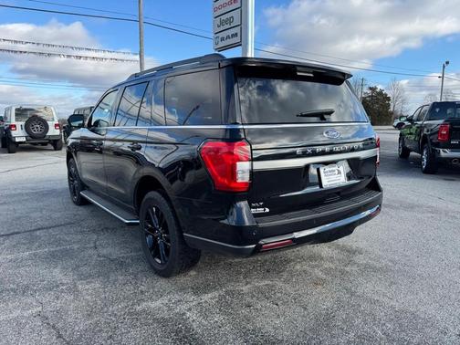 2023 Ford Expedition XLT