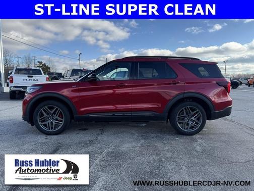 2025 Ford Explorer ST-Line