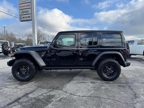 2024 Jeep Wrangler Sport