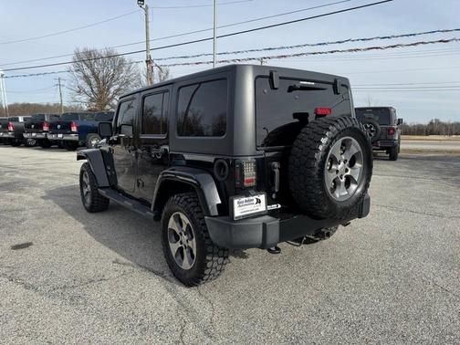 2016 Jeep Wrangler Unlimited Sahara