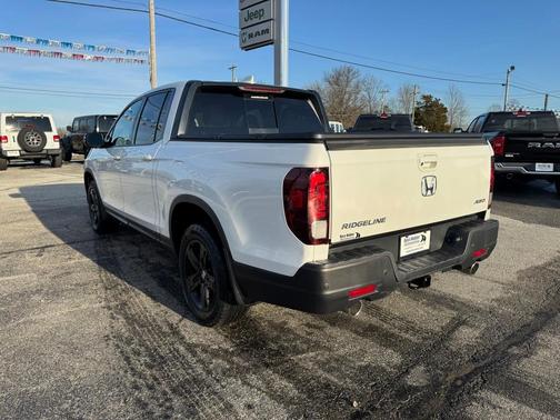 2022 Honda Ridgeline Black Edition