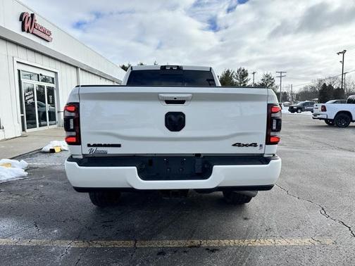 2024 RAM 2500 Laramie Crew Cab 4x4 6'4' Box